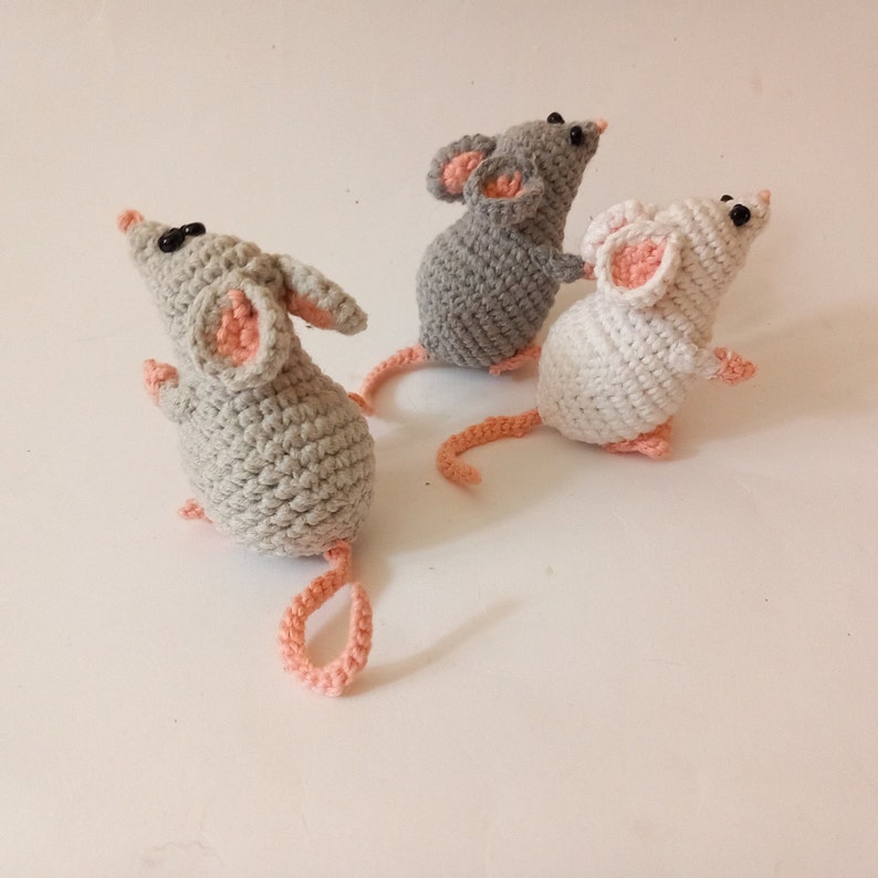Small Mouse Crochet Pattern
